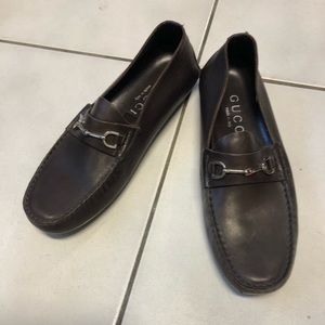 Gucci leather loafer